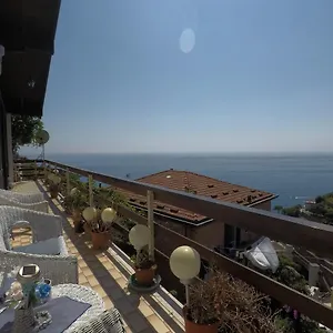 Cinqueterre Holidays Гостевой дом